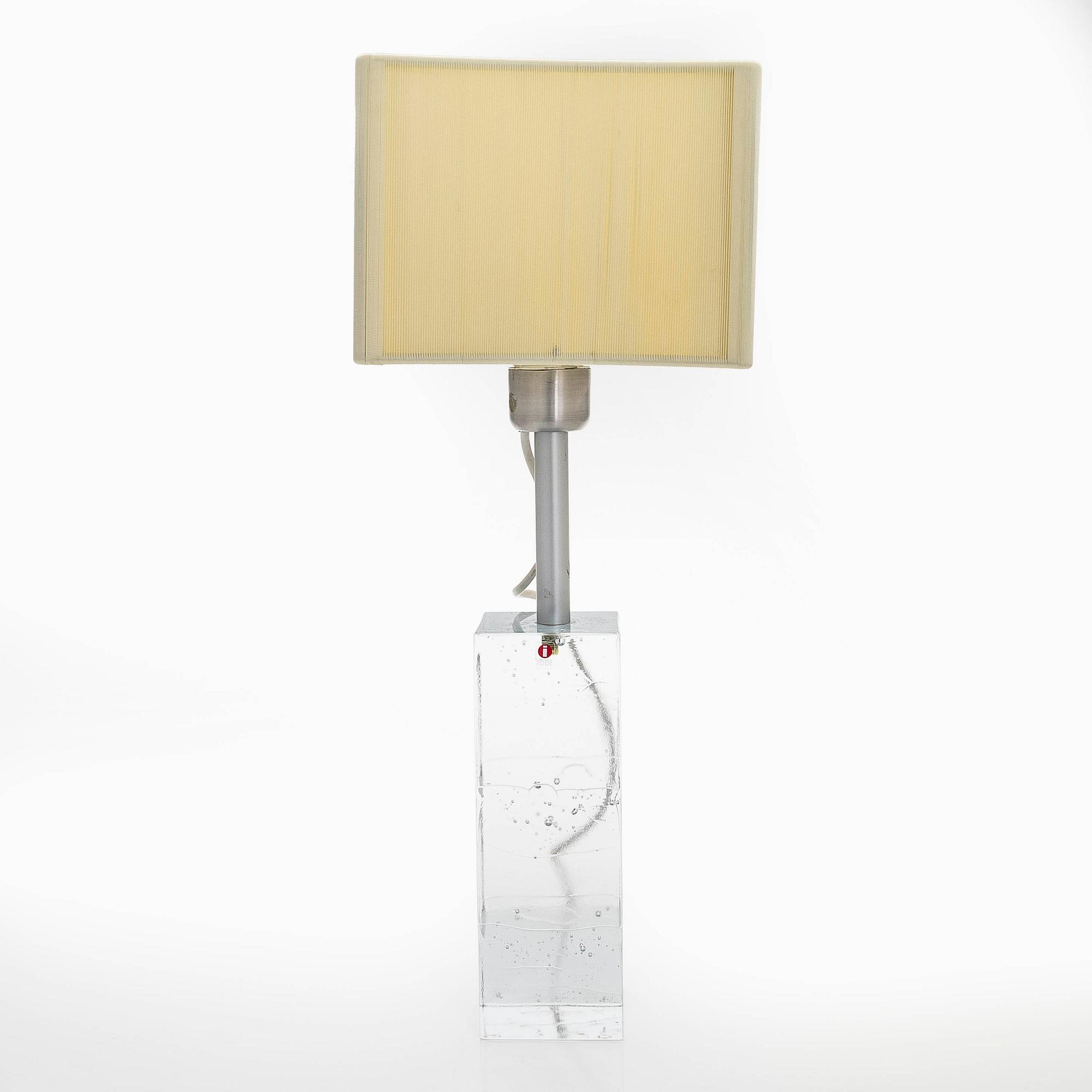 Oiva Toikka, A tablelamp for Iittala, signed Oiva Toikka Nuutajärvi.