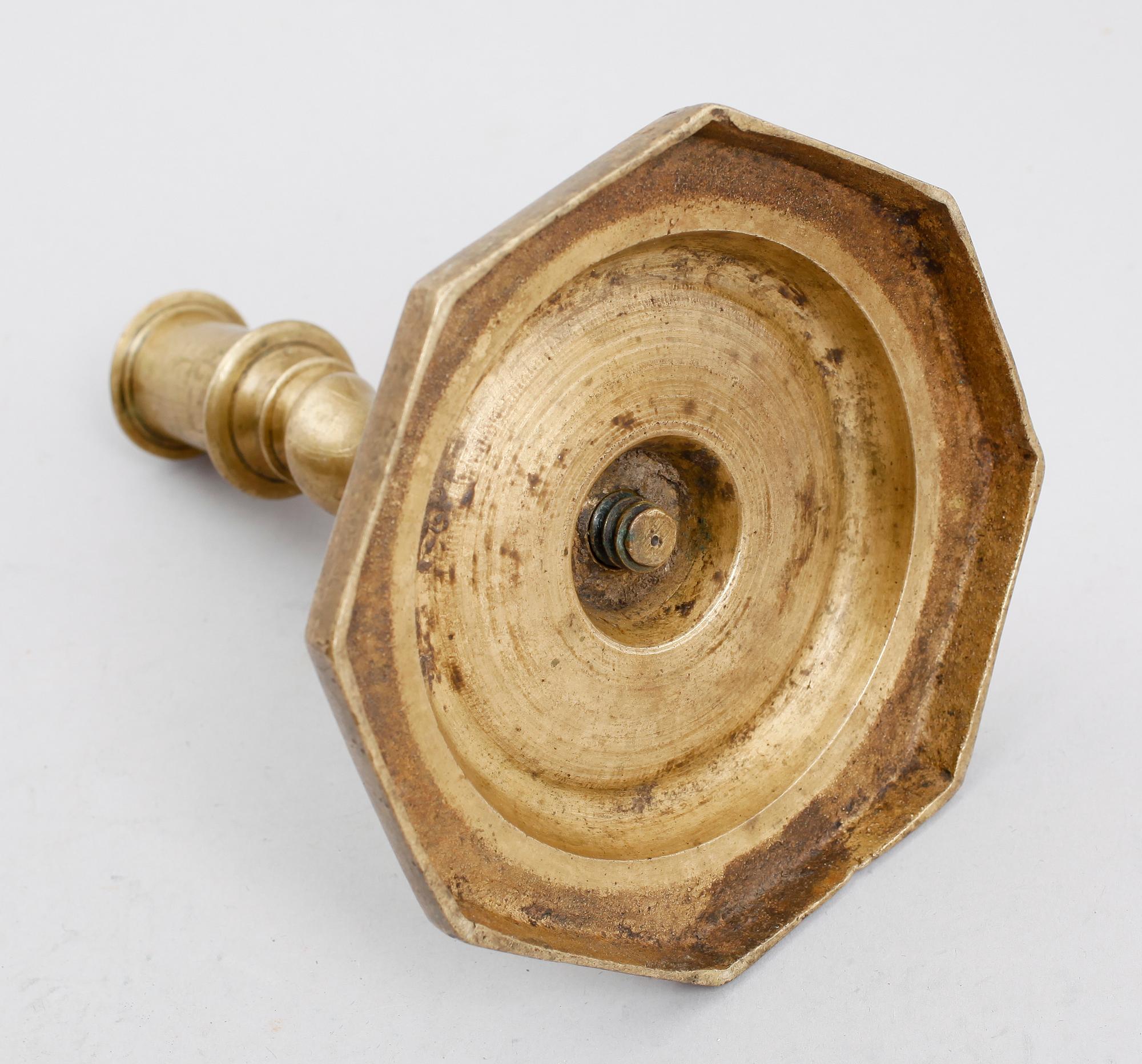 LJUSSTAKE, mässing, barock, 1600-tal.
