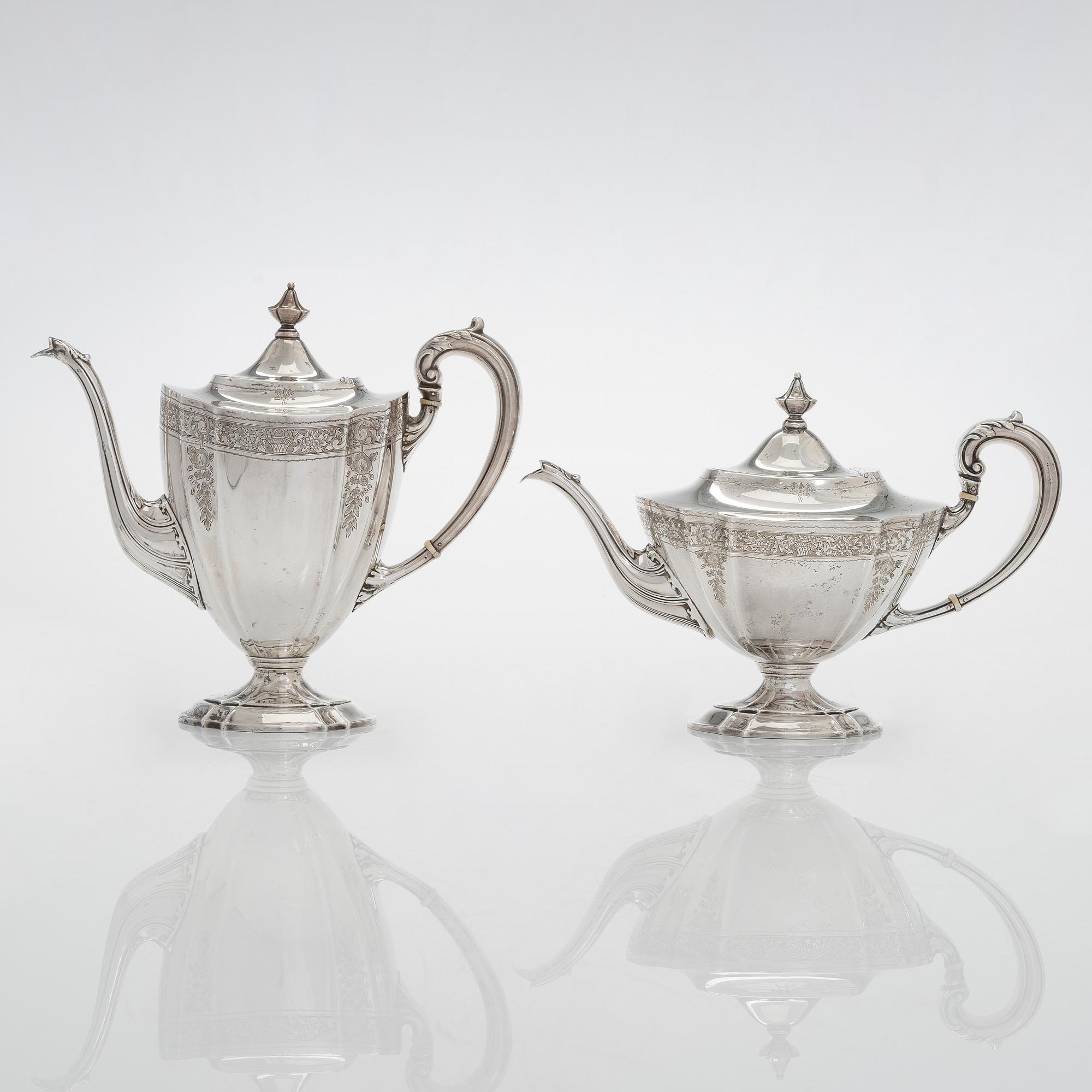 A five-piece sterling silver coffee and tea service, and 12 spoons, USA, first quarter of the 20th century.