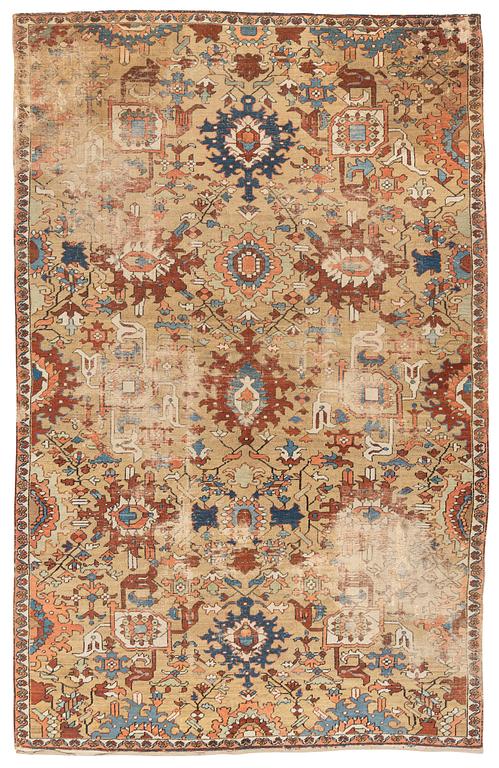 An antique Bakshaish carpet, c. 337 x 214 cm.