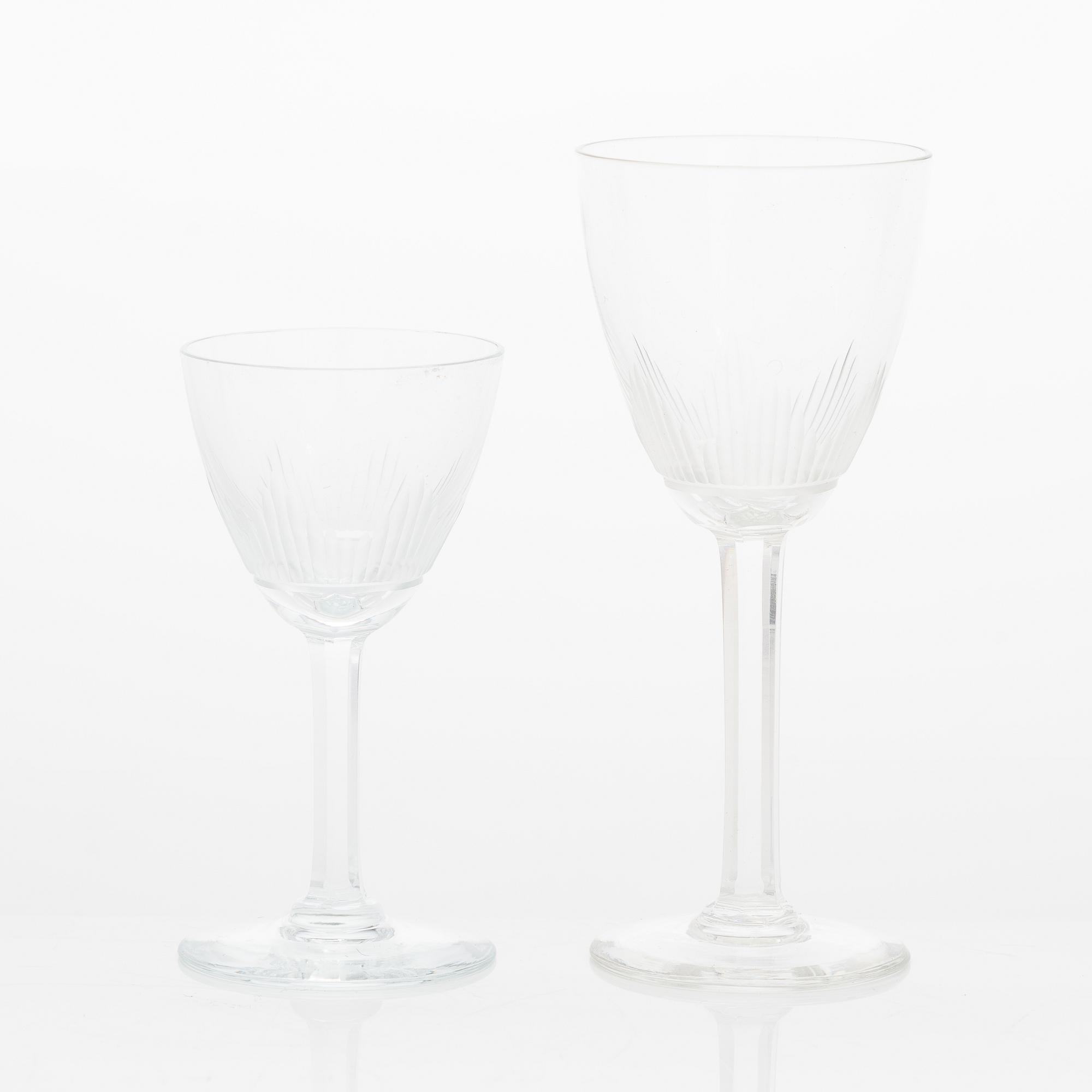 Erkki Vesanto, lasisto, 86 osaa, "Marjatta", Iittala 1947-1969.