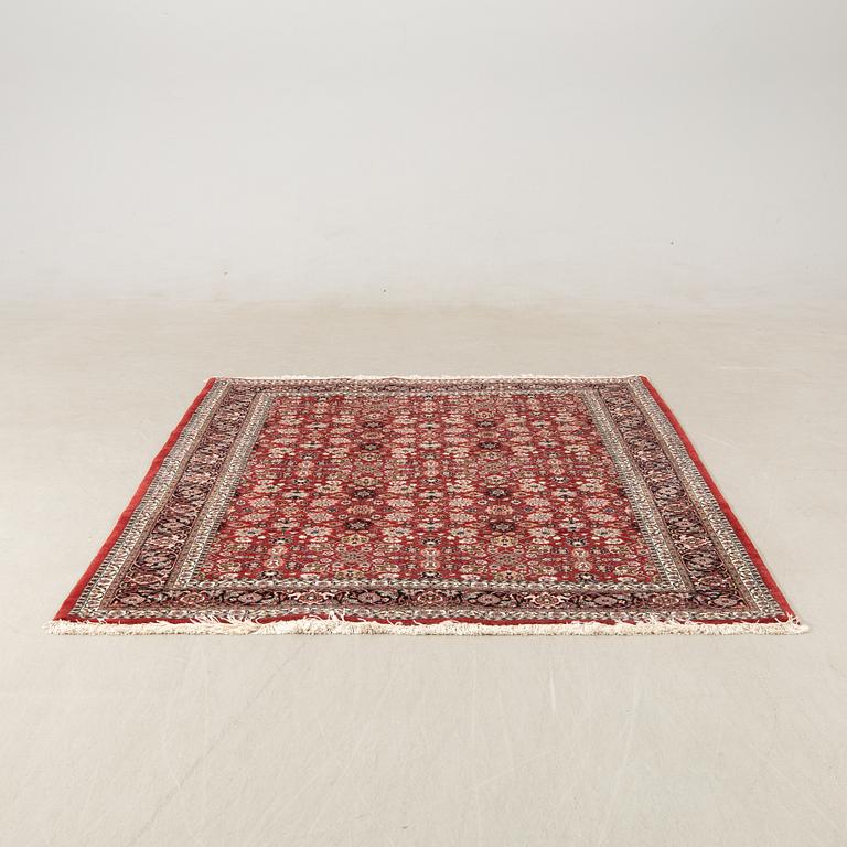 Carpet possibly Bidjar, approx. 248x174 cm.