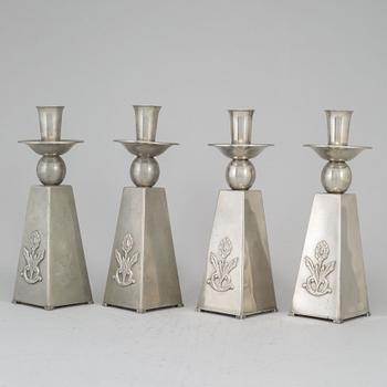 GAB (Guldsmedsaktiebolaget) TENN, a set of four pewter candlesticks, Stockholm 1950's.