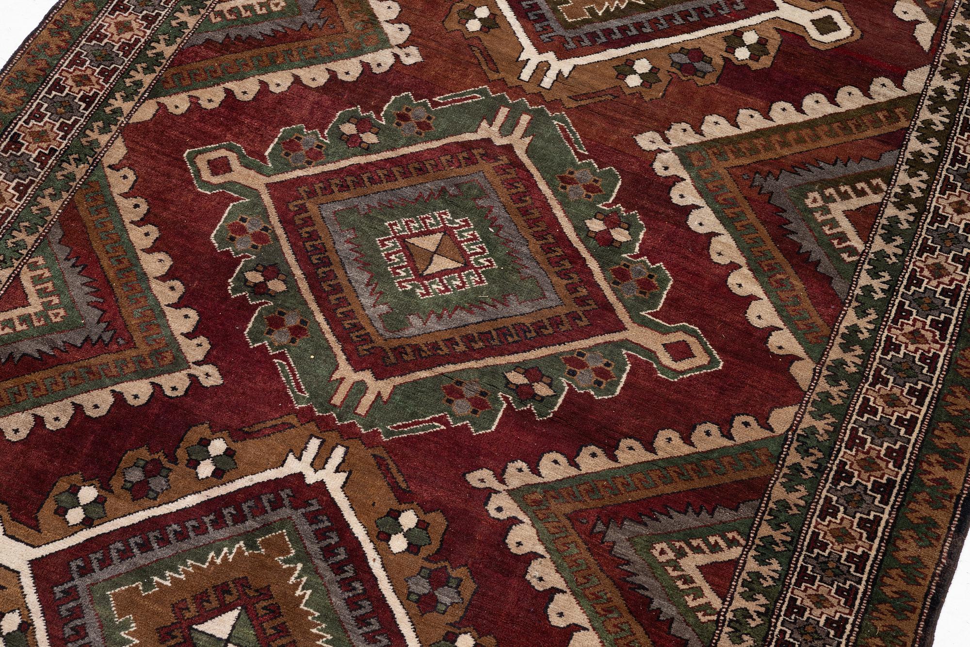 Matta, Kazak, ca 245 x 157 cm.