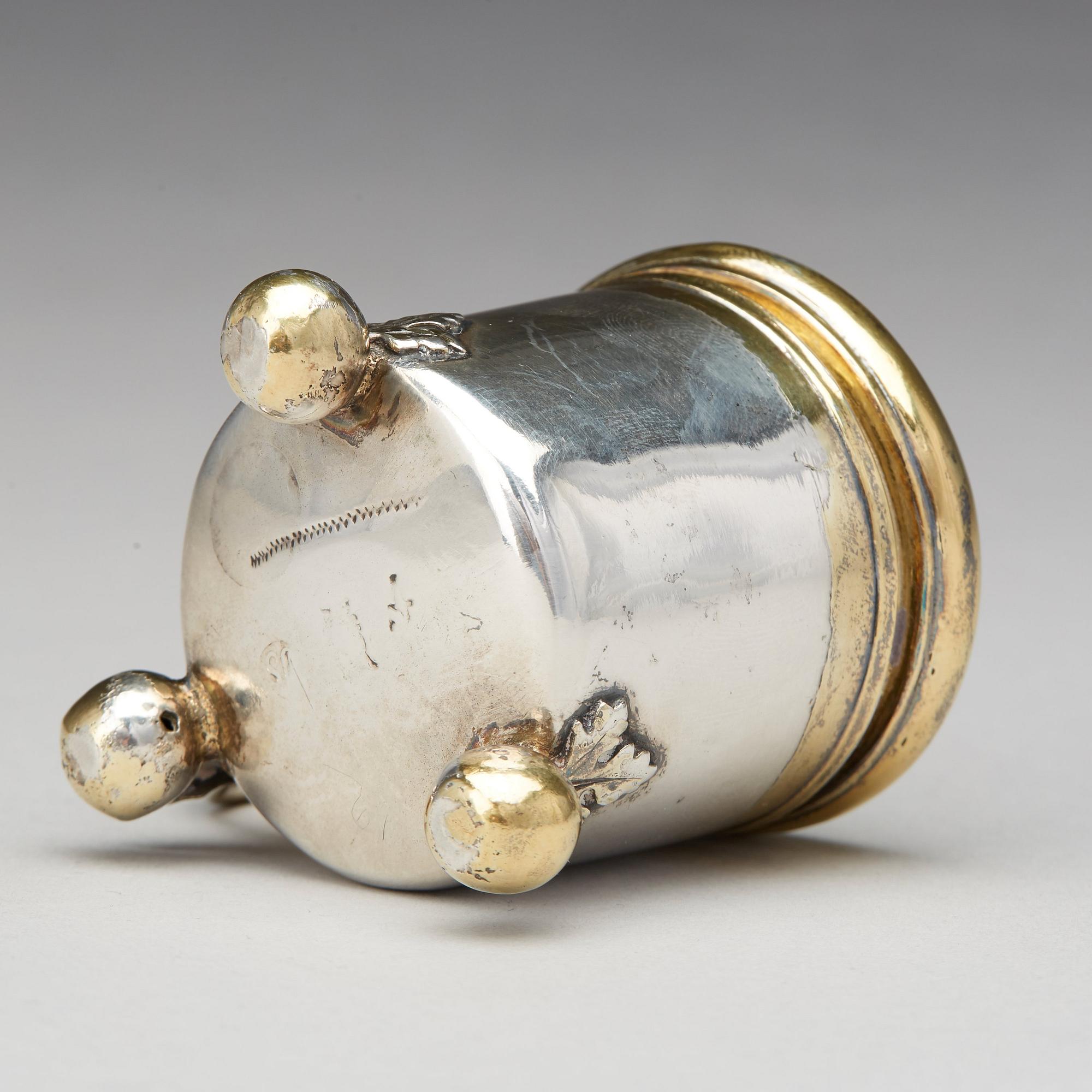 Johan Lorenz Starin, miniatyrdryckeskanna, silver, Stockhom 1742. Senbarock.
