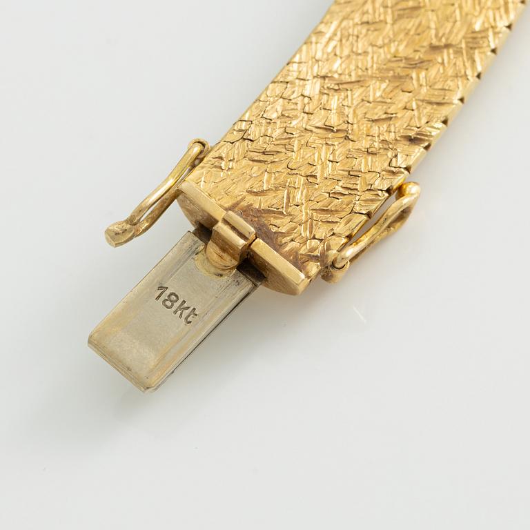 Necklace, 18K gold.