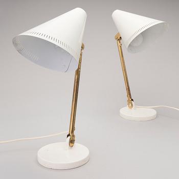 Two mid-20th century '9222' table lamps for Taito Oy, Finland.