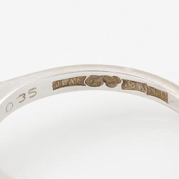 Ring, Evert Lindberg, 18K white gold with emerald and brilliant-cut diamonds.