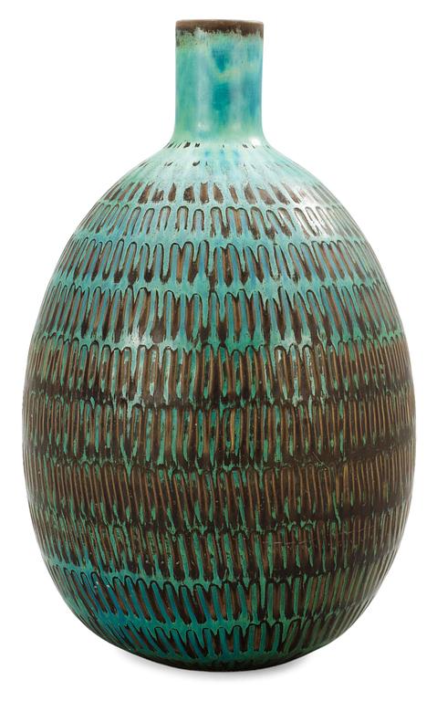 A Stig Lindberg stoneware vase, Gustavsberg studio 1958-59.
