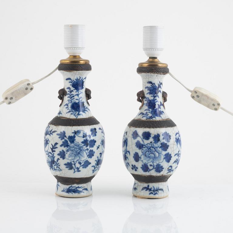 Two pairs of porcelain table lamps/vases, China, 20th century.