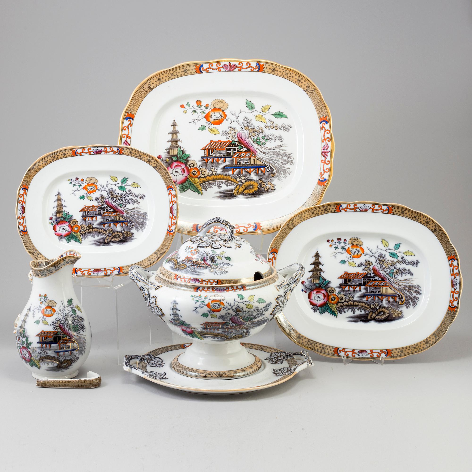 A 125 piece earthenware dinner service "Japan" by Rörstrand.