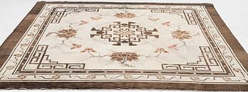 Matta, Peking, antik/semiantik ca 235 x 242 cm.