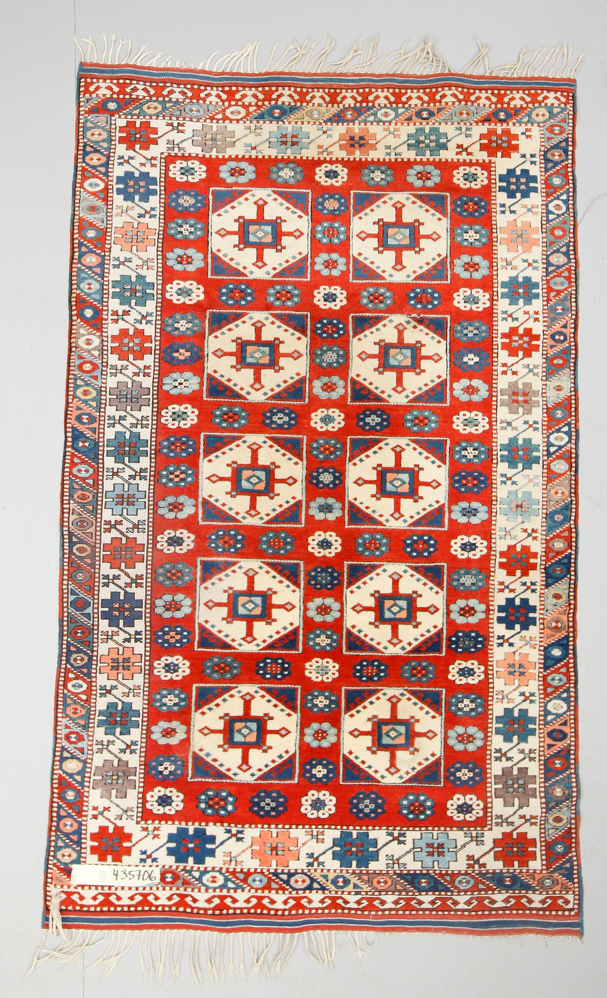 MATTA, orientalisk. 239 x 146 cm.