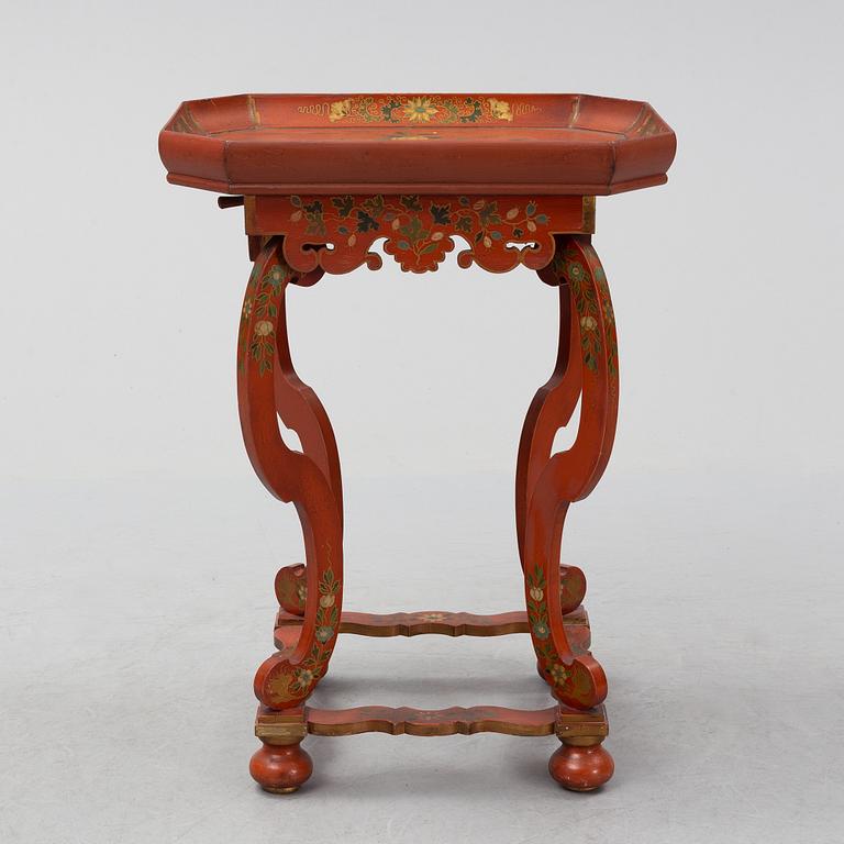 A chinoiserie table, 20th Century.