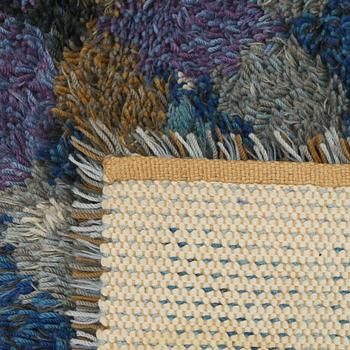 MATTA, rya, Ingegerd Silow, 1900-talets andra hälft. Ca 200 x 145 cm.