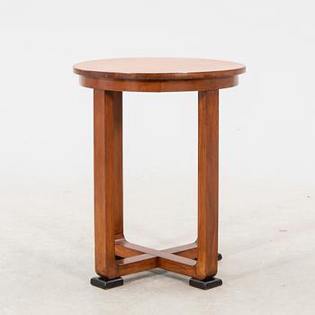 Bord 1900-talets första hälft.