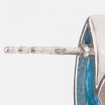 A pair of 14K white gold earrings with topazes and diamonds ca. 0.10 ct in total.