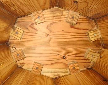 AXEL EINAR HJORTH, A COFFEE TABLE. Utö. For Nordiska Kompaniet (NK). 1930s.