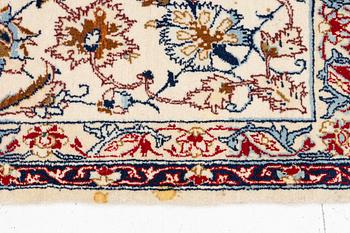 Carpet, Isfahan, 150 x 250 cm.