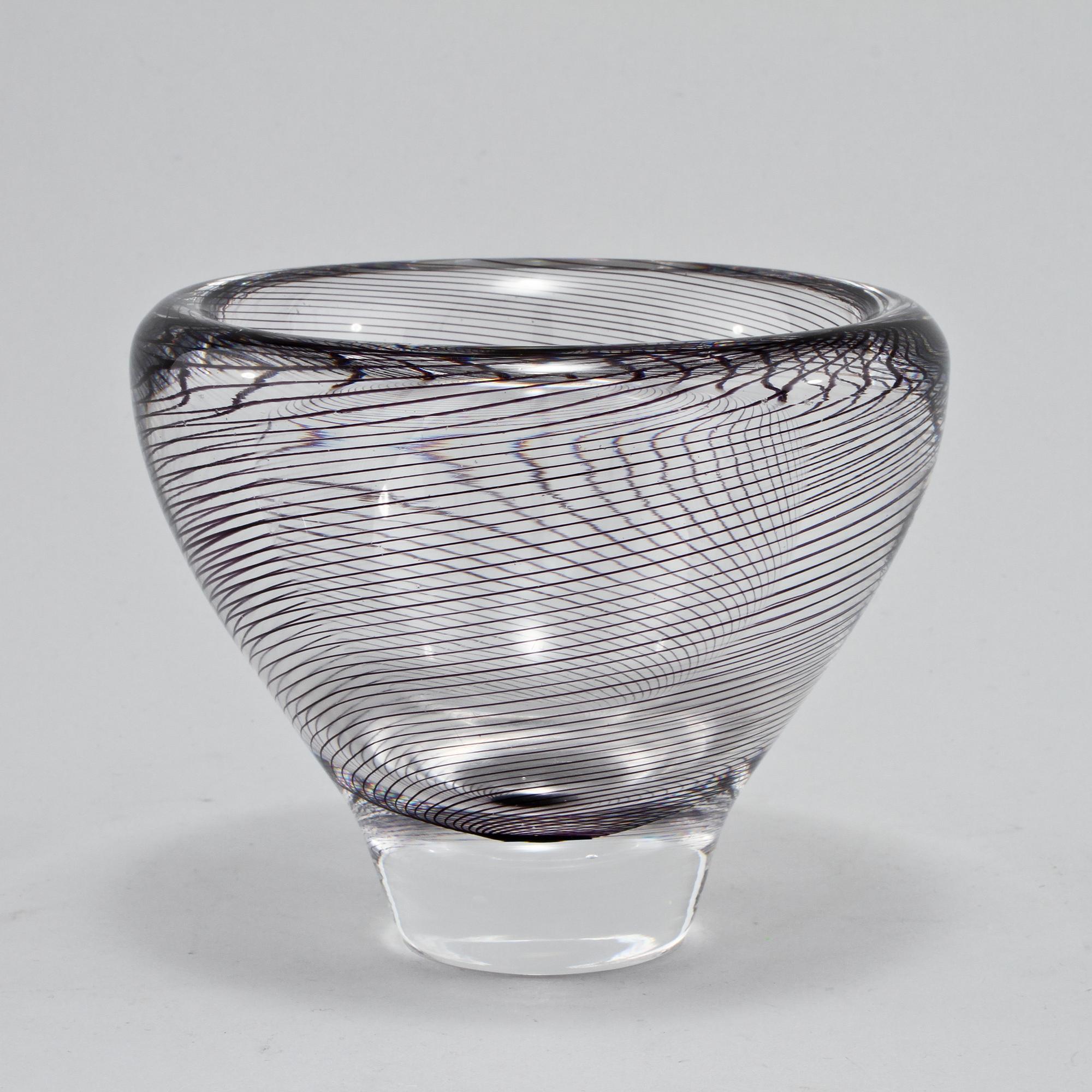 VAS, glas, Vicke Lindstrand, Kosta, 1900-talets andra hälft.