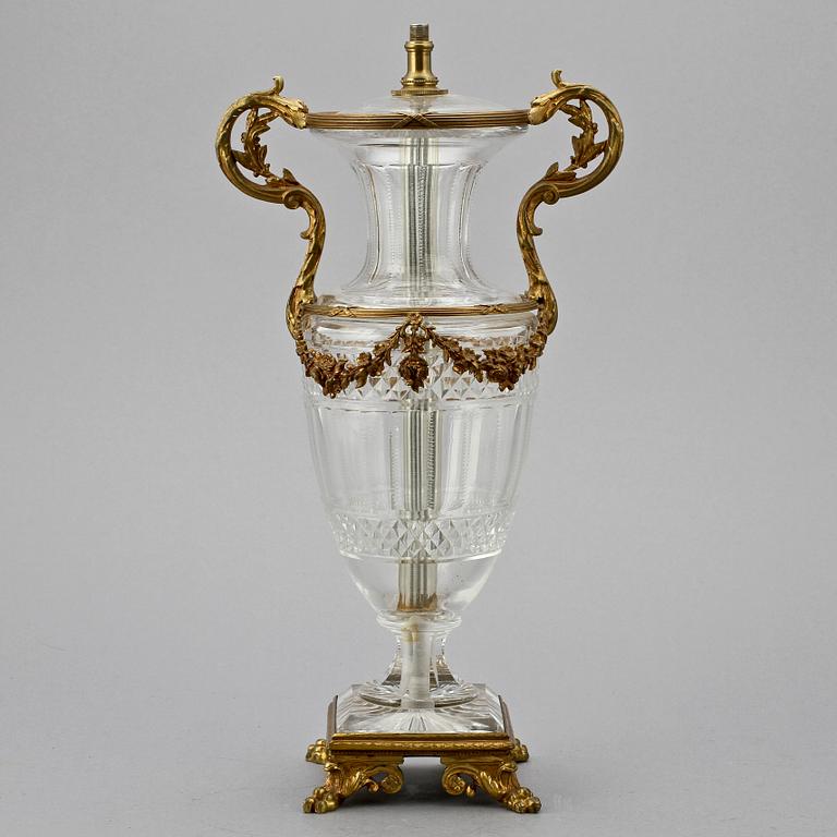 LAMPFOT, empirestil, omkring 1900.