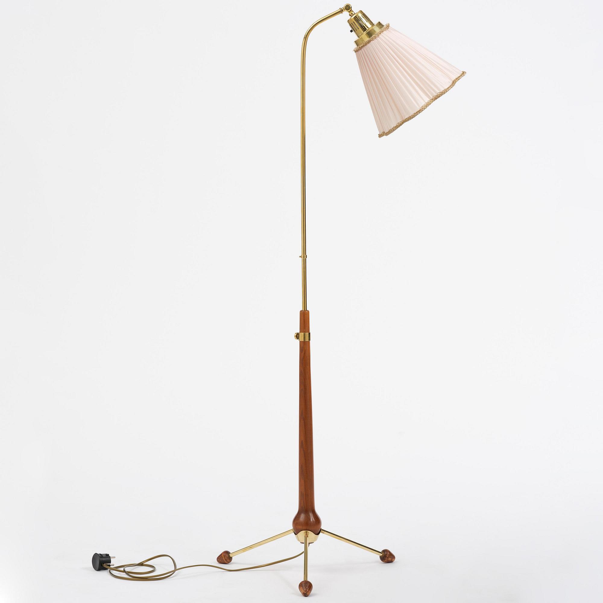 Hans Bergström, golvlampa, modell 547, ateljé Lyktan, Åhus, 1940-50-tal.