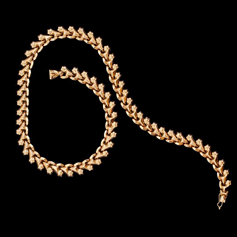 COLLIER, 18 k guld. Vikt 26 g.