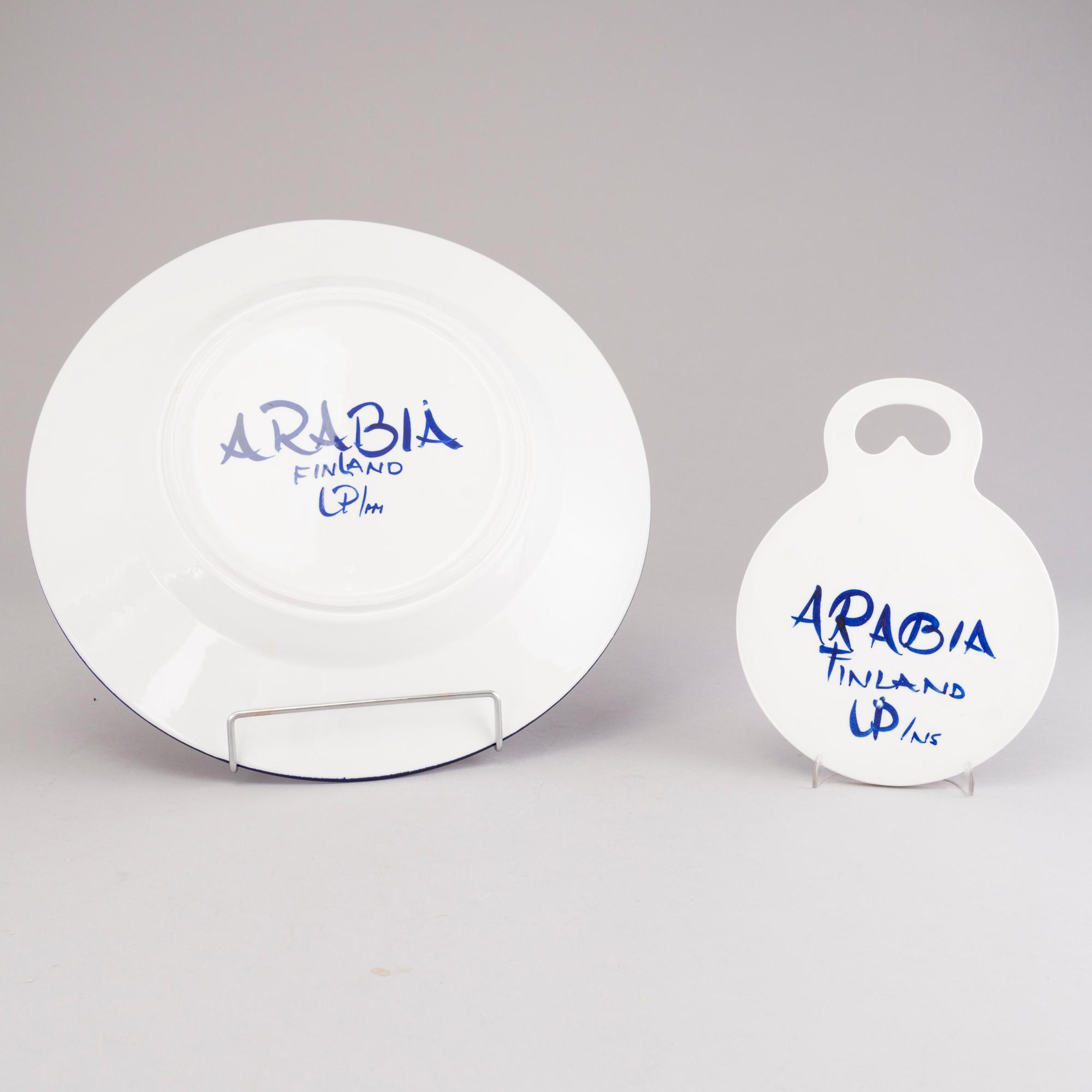 ULLA PROCOPÉ, A 21-piece 'Valencia' tea set for Arabia, Finland, 1970s.