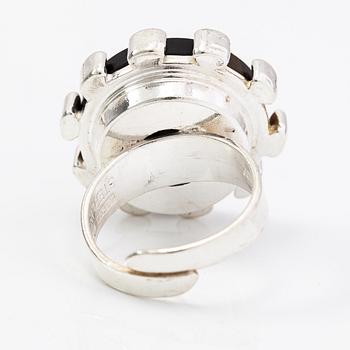 H Palmberg, A sterling silver ring with a tiger's eye. Alton, Falköping 1975.