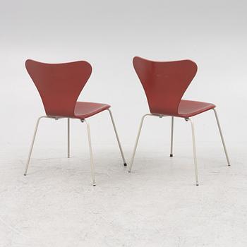 Arne Jacobsen, stolar, 6 st, "Sjuan", Fritz Hansen, Danmark, 1995.