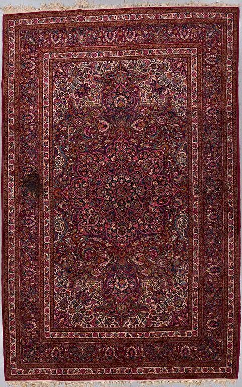 MATTA, semiantik, Meshed, ca 342 x 216 cm.