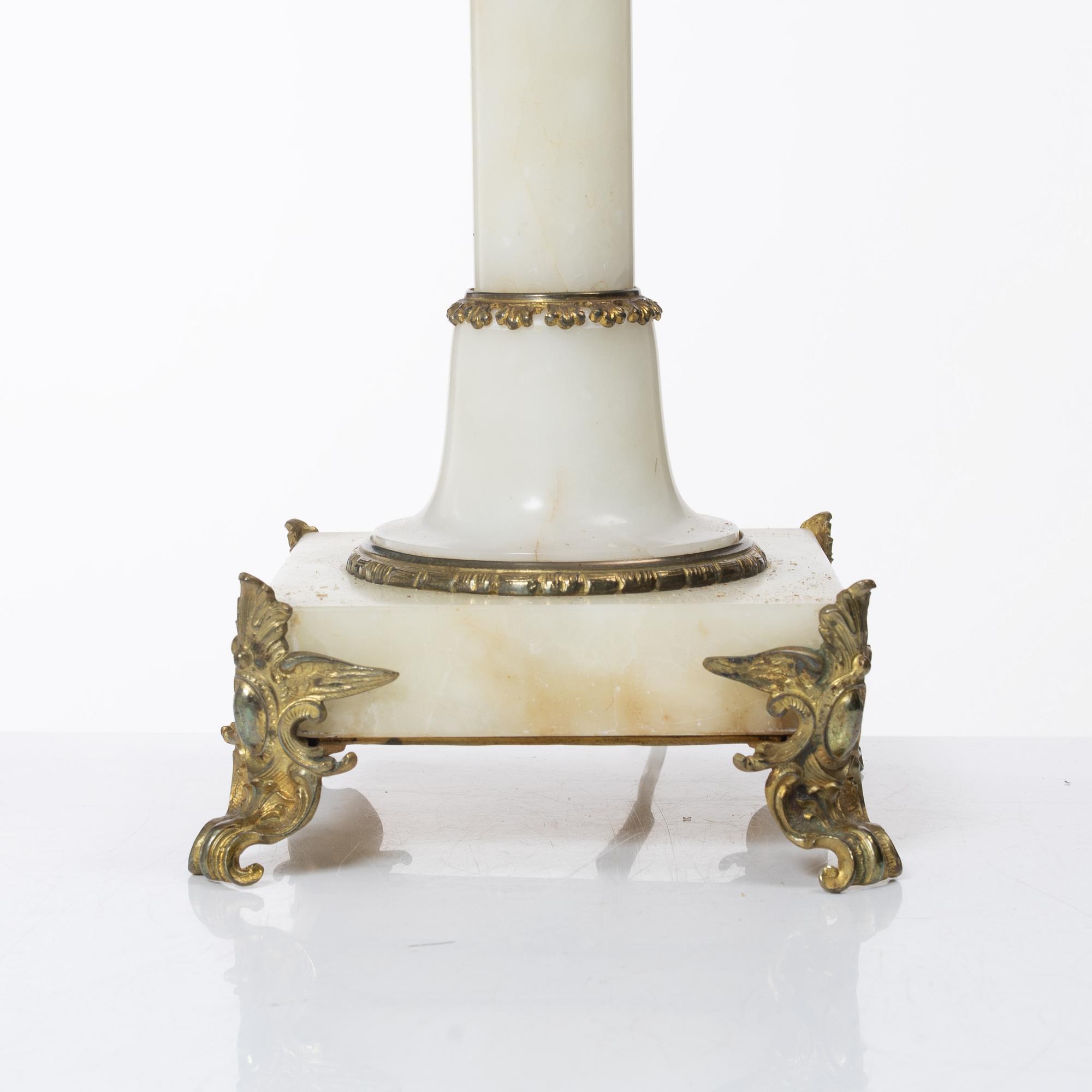 Bordslampa, 1900-talets första hälft.