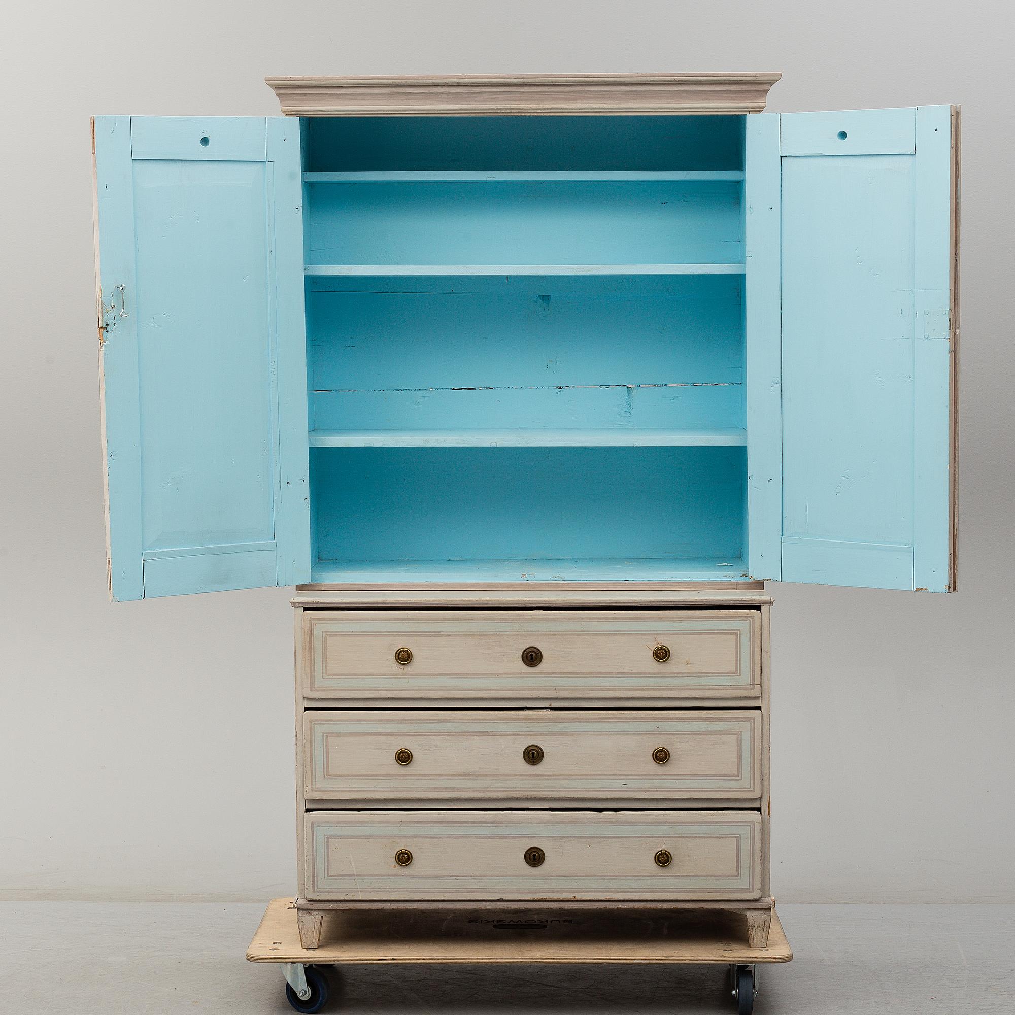 CUPBOARD, gustavian style, 19th / 20th century.