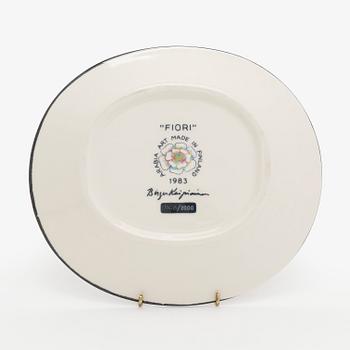 Birger Kaipiainen, a ceramic 'Fiori dish', marked Birger Kaipiainen, Arabia art made in Finland 1983, 1908/2000.