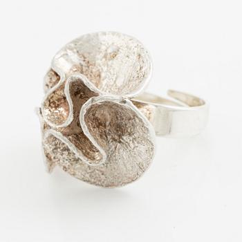 Theresia Hvorslev, bracelet, ring, pendant, earrings, 1 pair, sterling silver, chain, silver, Lidköping 1977, 1976, 1978 and 1973.