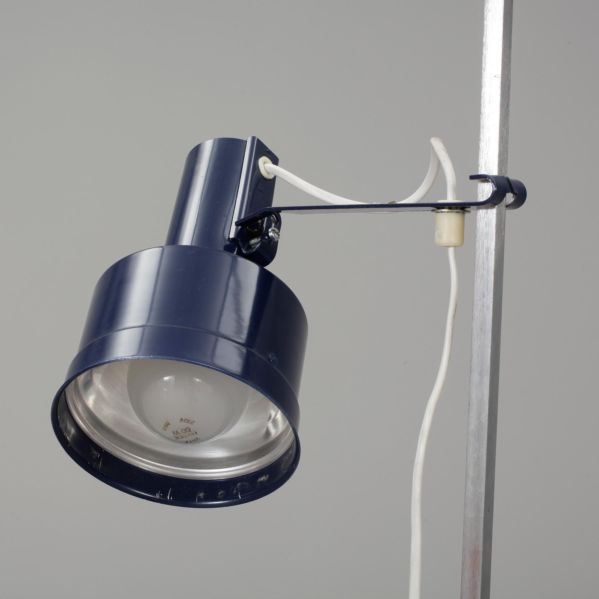 GOLVLAMPOR, ett par, Kosta, 1900-talets andra hälft.