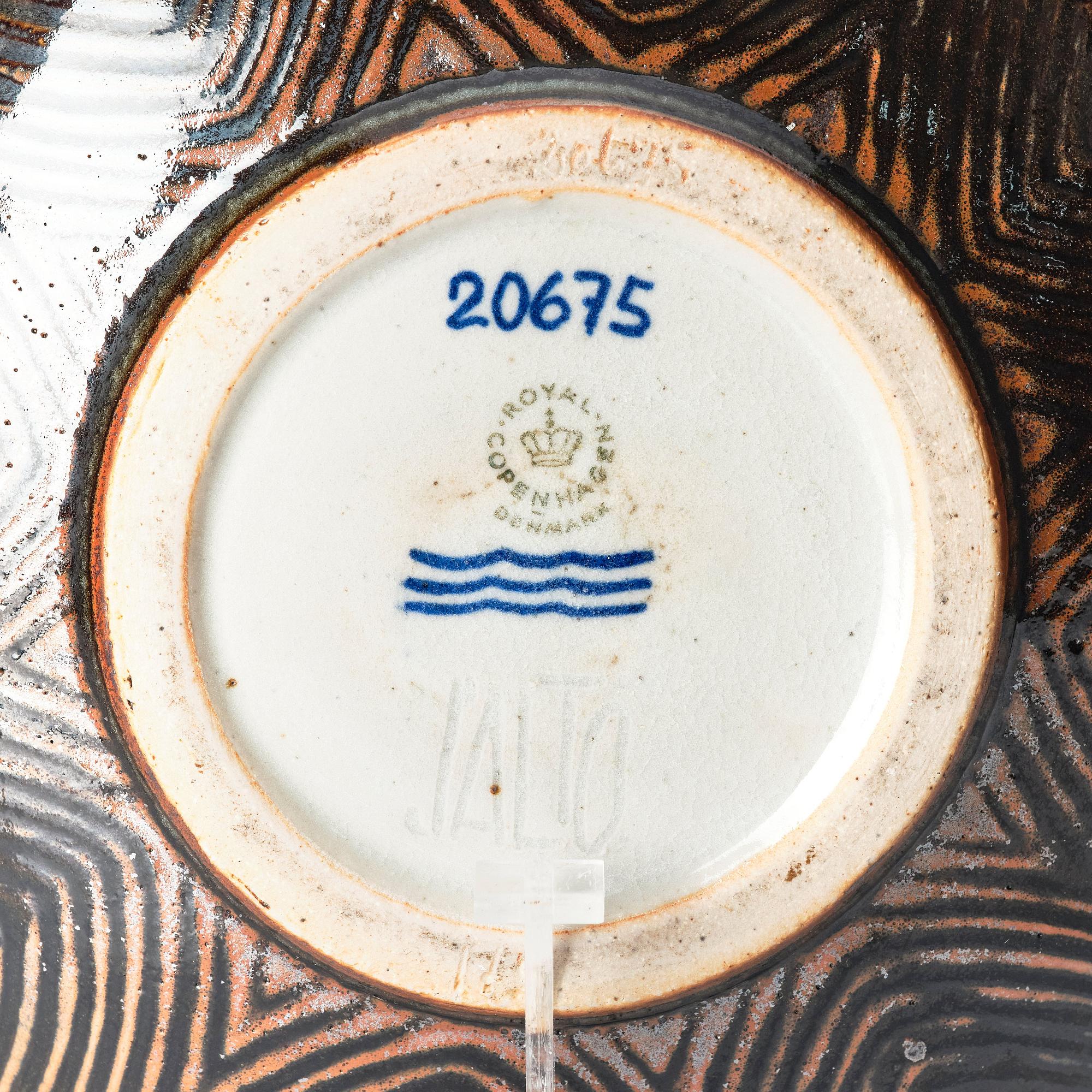 Axel Salto, skål, "Räfflad Stil",  Royal Copenhagen, 1966, modell  20675.