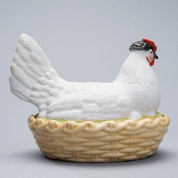 ÄGGÖMMA, porslin, 1900-talets början.