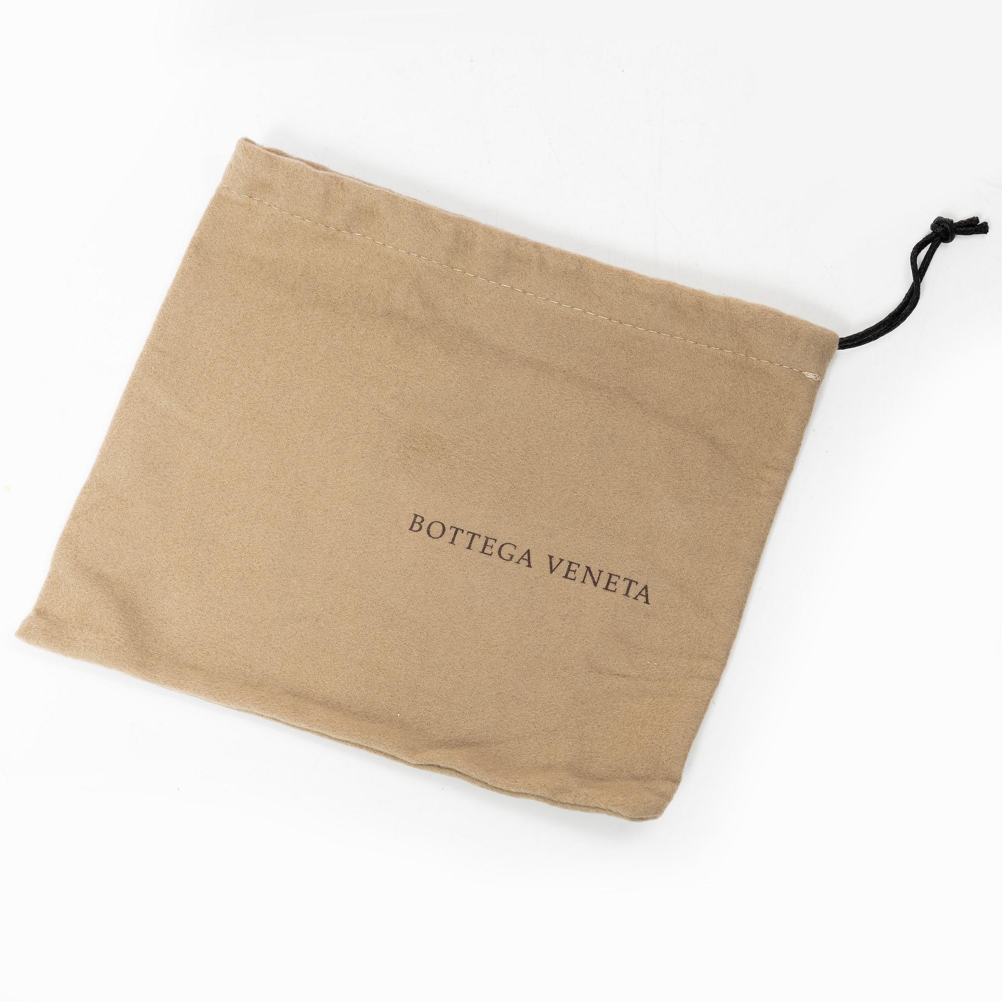 Bottega Veneta, bag/clutch, "Knot".