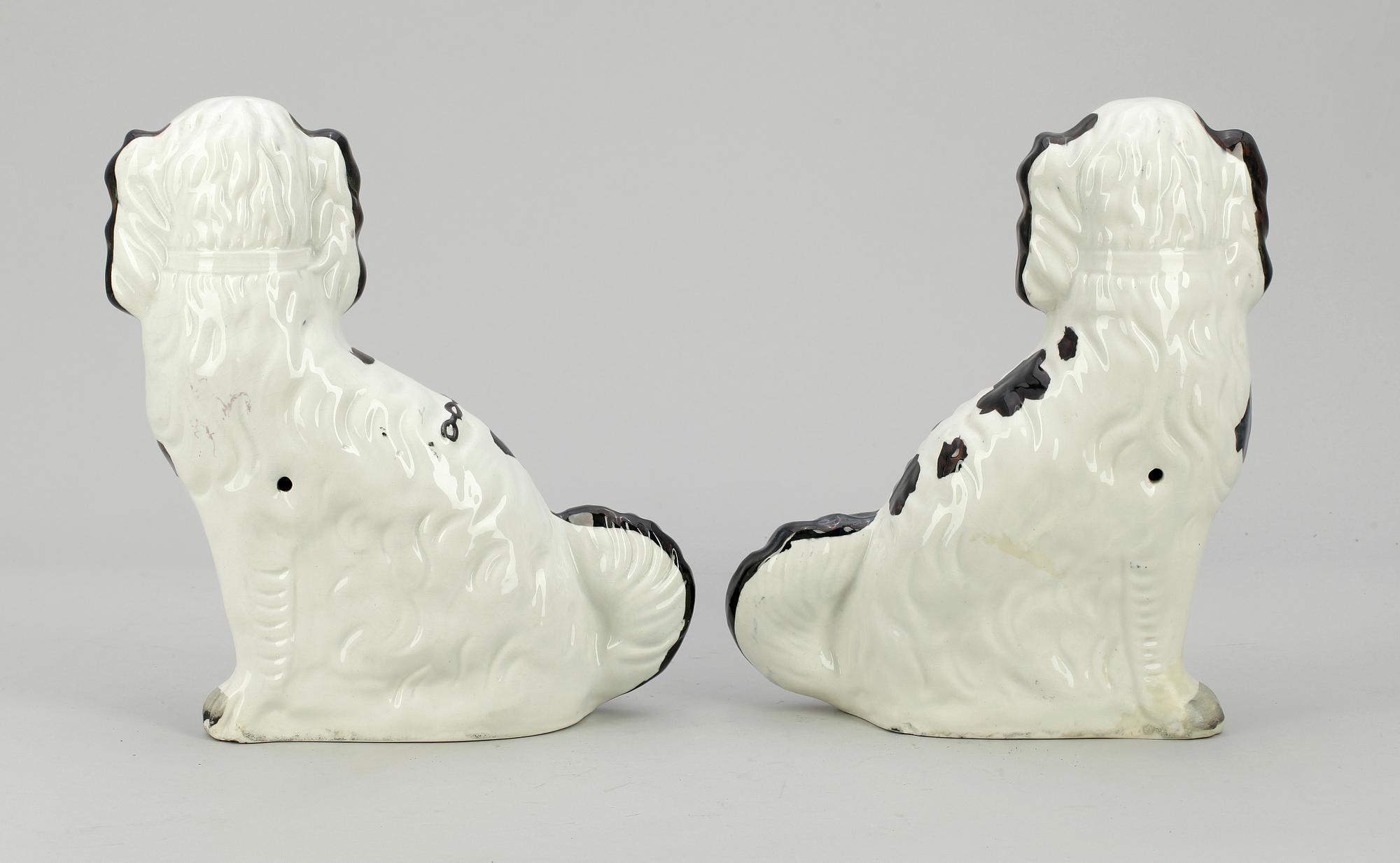 FIGURINER, ett par, flintgods, Staffordshire, England, 1800/1900-tal.