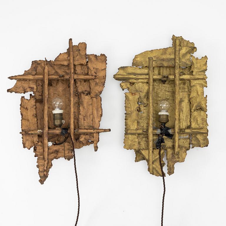 A pair of wall lamps, second half of the 20th century.