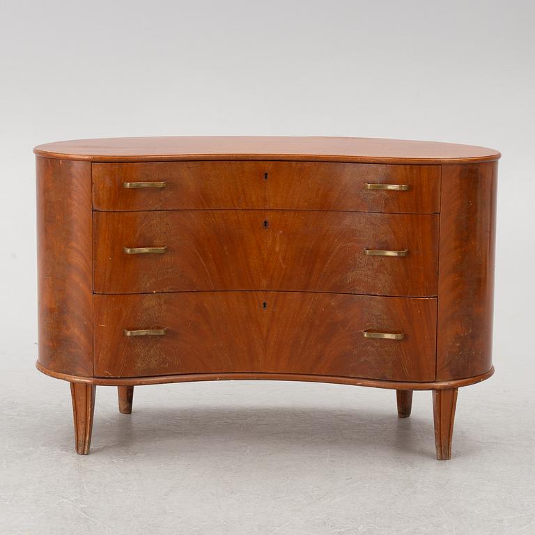 A chest of drawers, Swedish Modern, AB Svenska Möbelfabriken, Bodafors, 1940s.