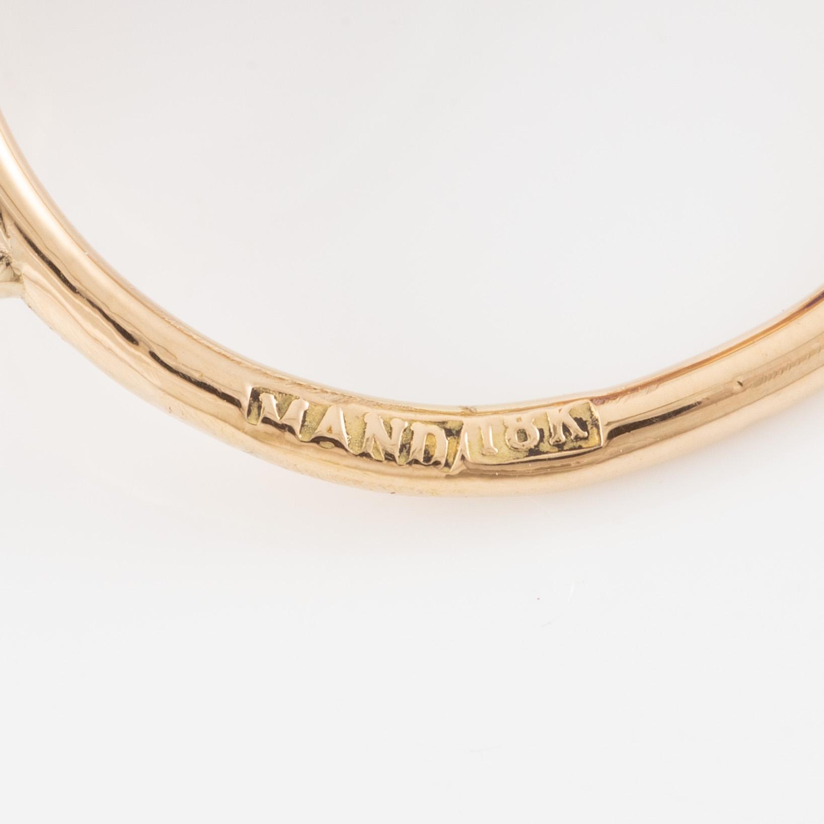 Ring, 18K guld med cabochonslipad ametist, gröna turmaliner och briljantslipade diamanter.