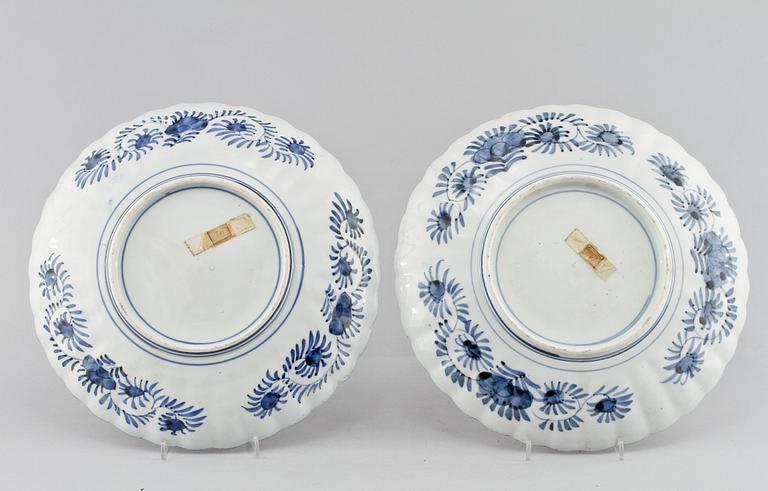 FAT, 2 st, porslin, Japan, 1800-talets senare del.