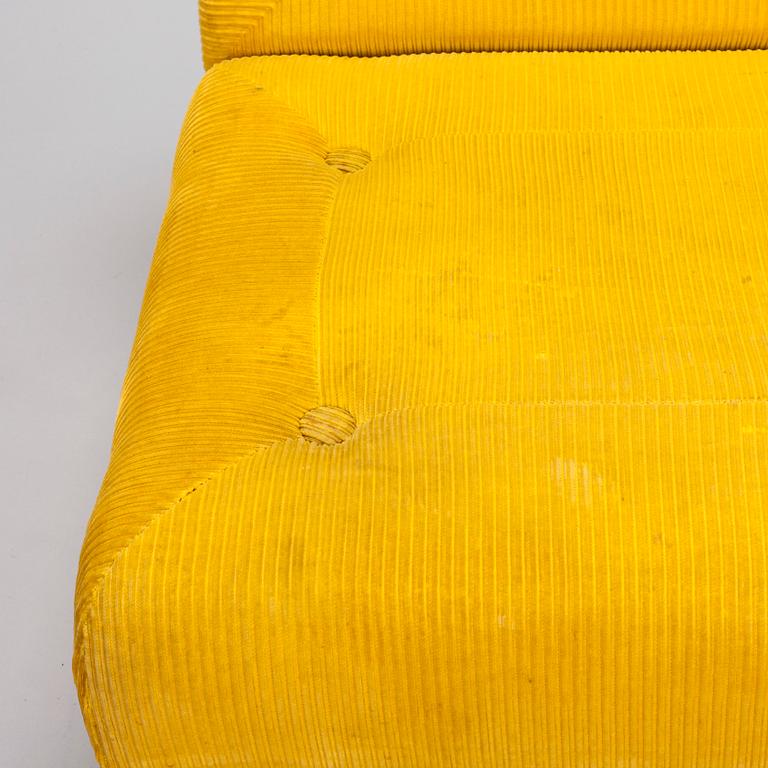 Ahti Taskinen, fåtölj "Easy" för Myrskylä Oy, Finland.