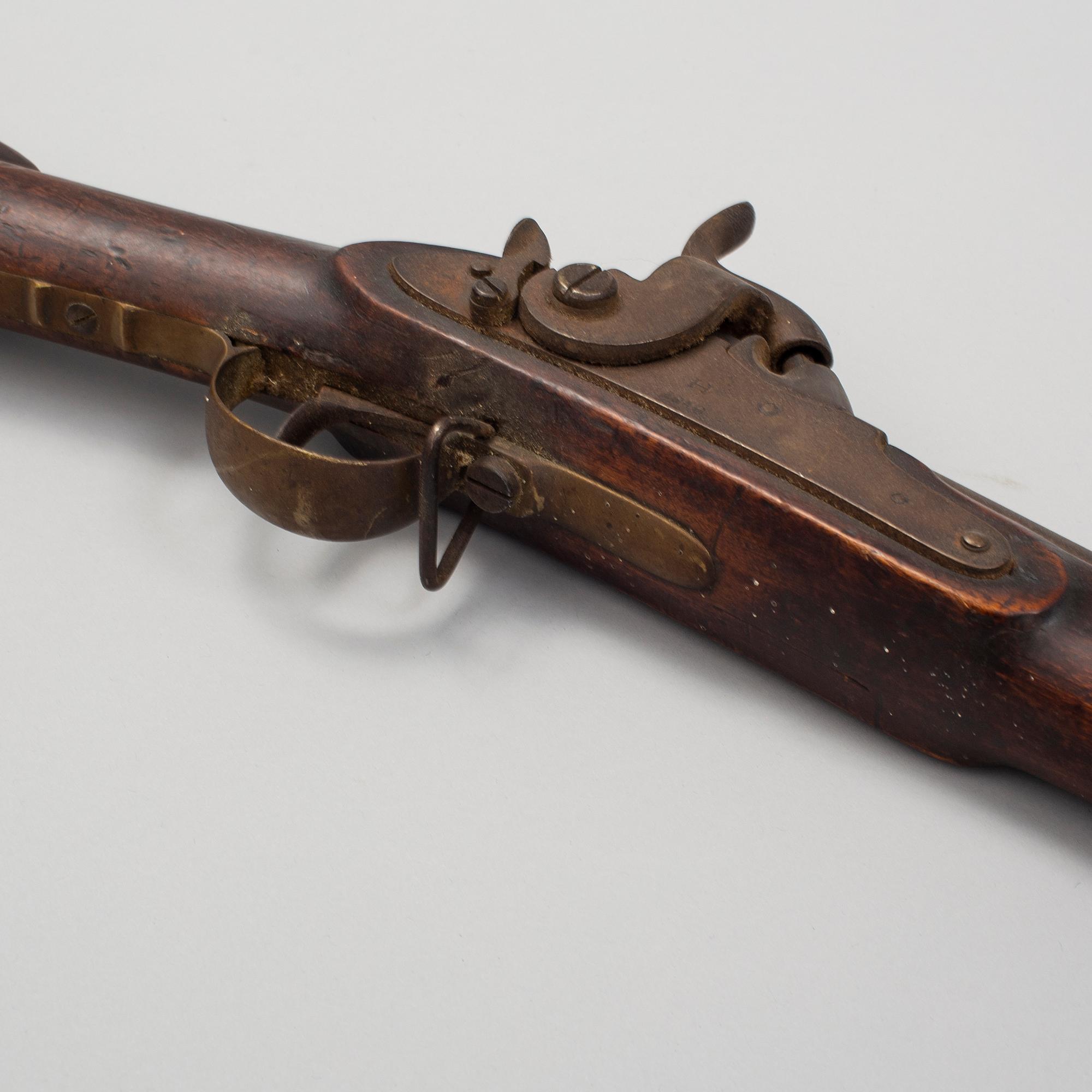 SLAGLÅSGEVÄR, svenskt, m/1845 med bajonett.