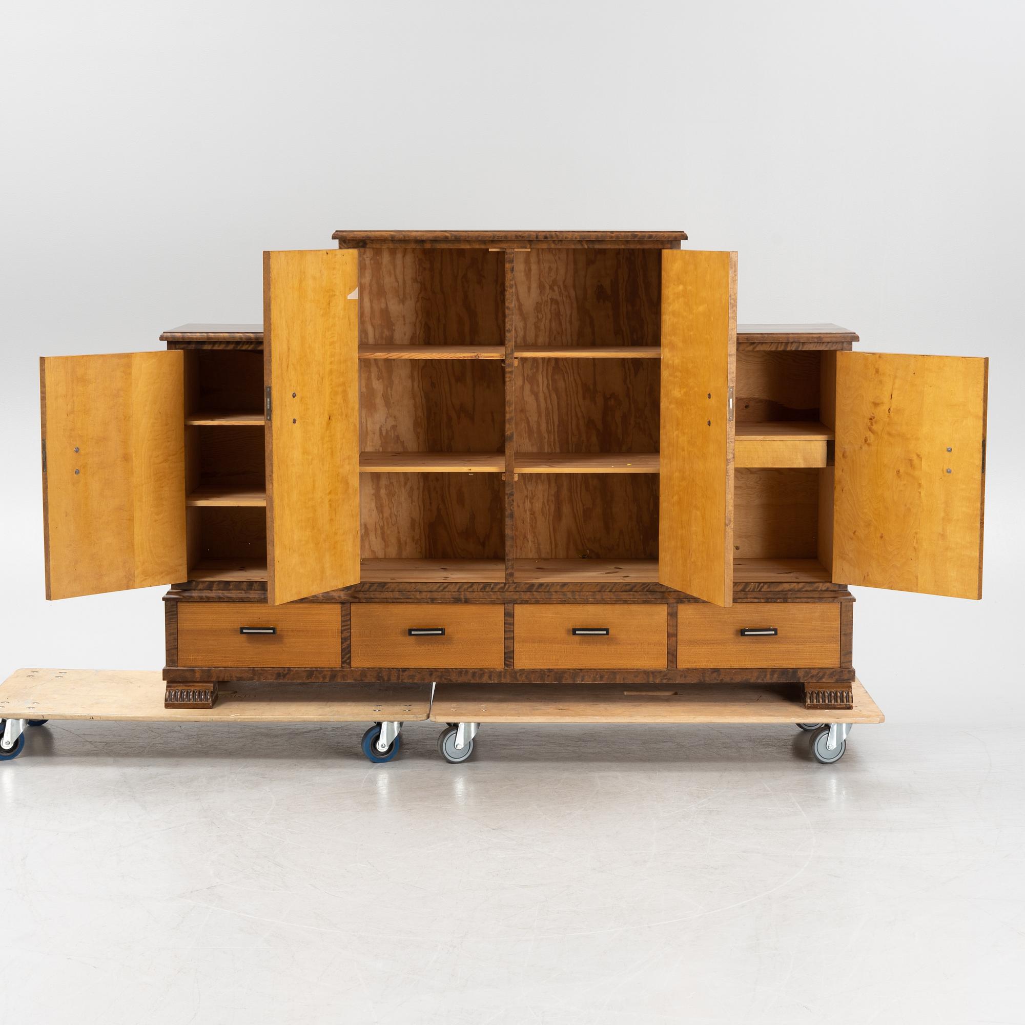 A Swedish Grace cabinet, 1920's/30's.