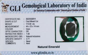 SMARAGD, oval fasetterad, 173 ct, oinfattad.