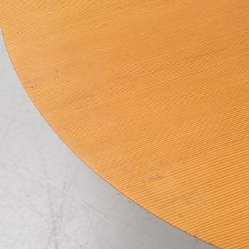 Bruno Mathsson, soffbord, "Annika", Firma Karl Mathsson, Värnamo, 1967.