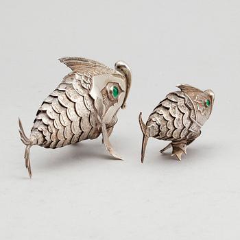 PEPPARKAR, 2 st, silver, Spanien, 1900-tal. Vikt ca 73 gram.